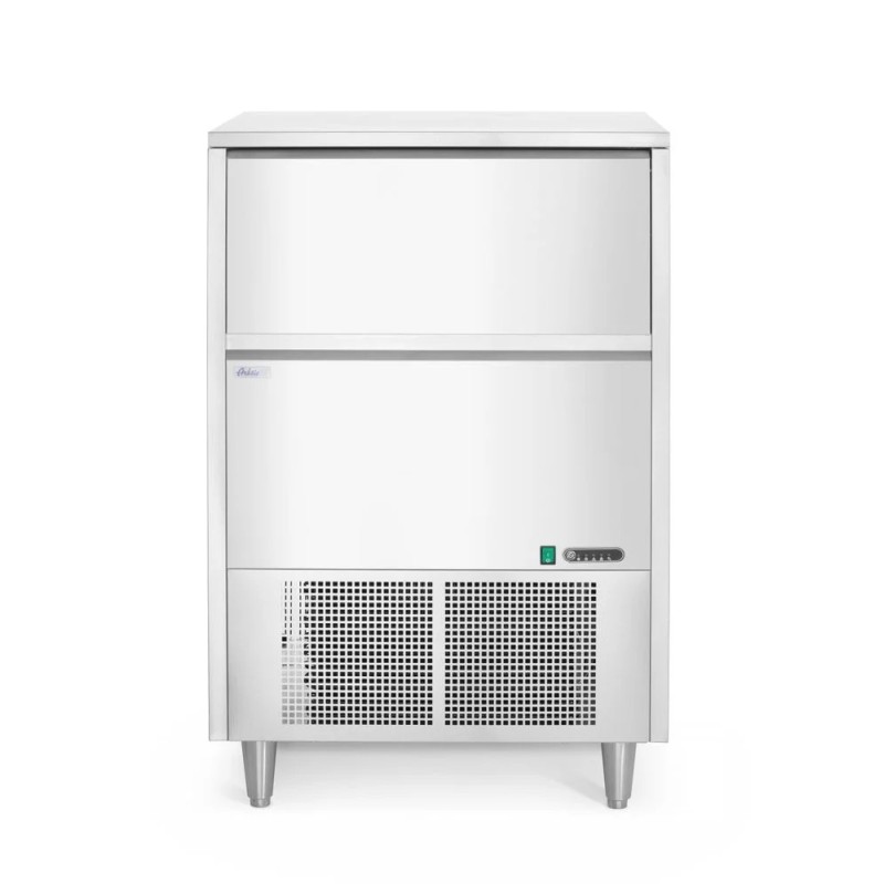 Ice cube maker
