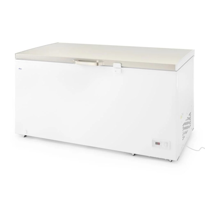 Chest freezer