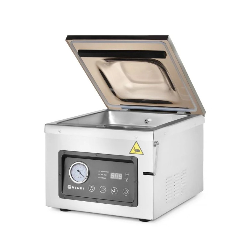 Vacuum chamber packaging machine